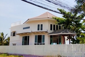 บ้านบัวแก้ว หัวหิน